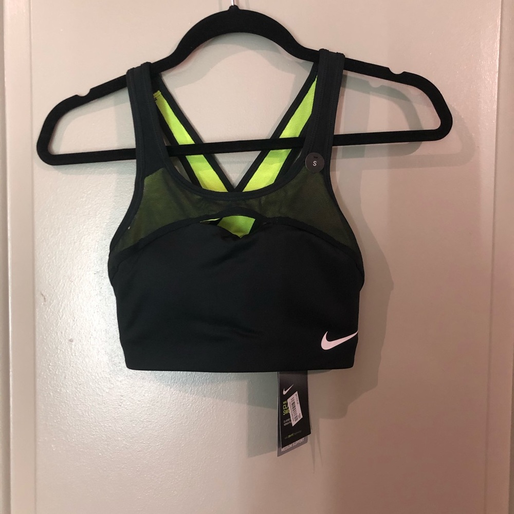 Sports bra